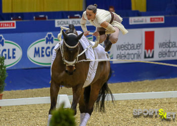 Deutsche Voltigierer gewinnen Welt Cup Finale in Dortmund