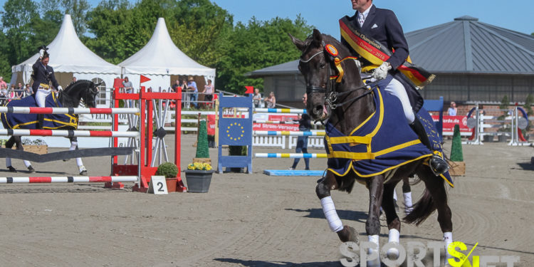 Bundeschampionat: Deutscher Meister der Berufsreiter ermittelt