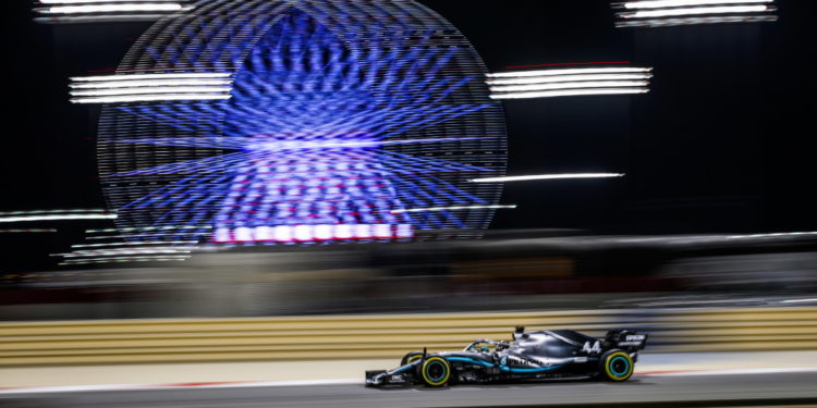 Hamilton siegt in Bahrain