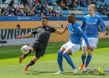 Leverkusen demontiert Frankfurt