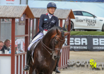 Ingrid KLIMKE (GER) mit Franziskus 15
