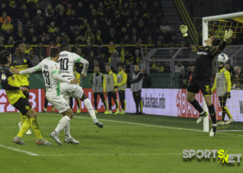 Dortmund müht sich in die nächste Pokal-Runde