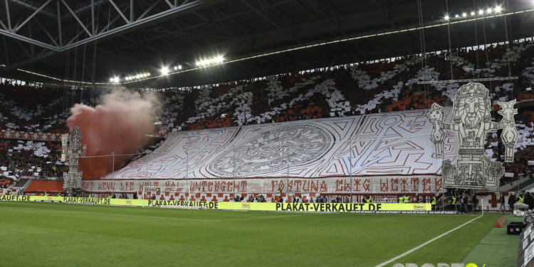 Düsseldorf gewinnt rheinisches Derby