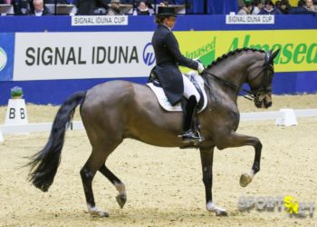 Dorothée Schneider mit Faustus