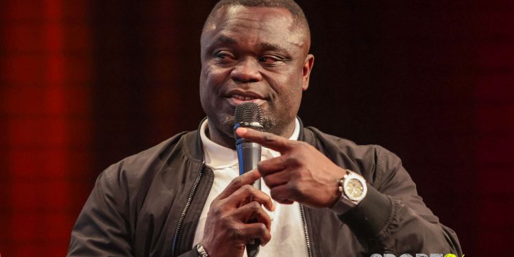 Gerald Asamoah und der Blick über den Tellerrand