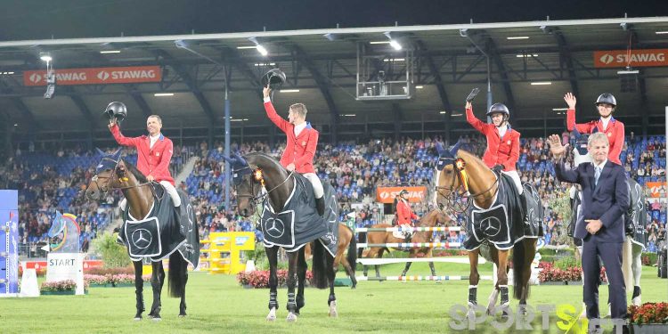 USA holen Sieg im Mercedes Benz Nationenpreis (Foto: Jenny Musall)