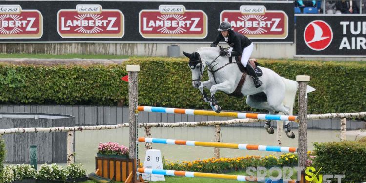 Marin Fuchs (SUI ) mit Leone Jei im Rolex Grand Prix beim CHIO Aachen 2025 (Foto: Jenny Musall)
