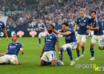 Der FC Schalke 04 gewinnt das Eröffnungsspiel in der 2. Fußball Bundeskiga gegen Hertha BSC mit 2:1 (Foto: Sebastian Sendlak / BOND