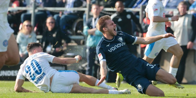 Der VfL Bochum 1848 unterliegt Holstein Kiel in der 2. Fußball Bundesliga mit 2:3 (Foto: Sebastian Sendlak)